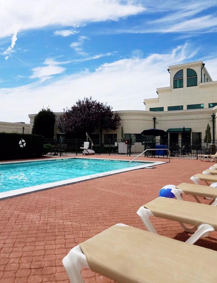 Holiday Inn Plainview-Long Island By Ihg Eksteriør bilde