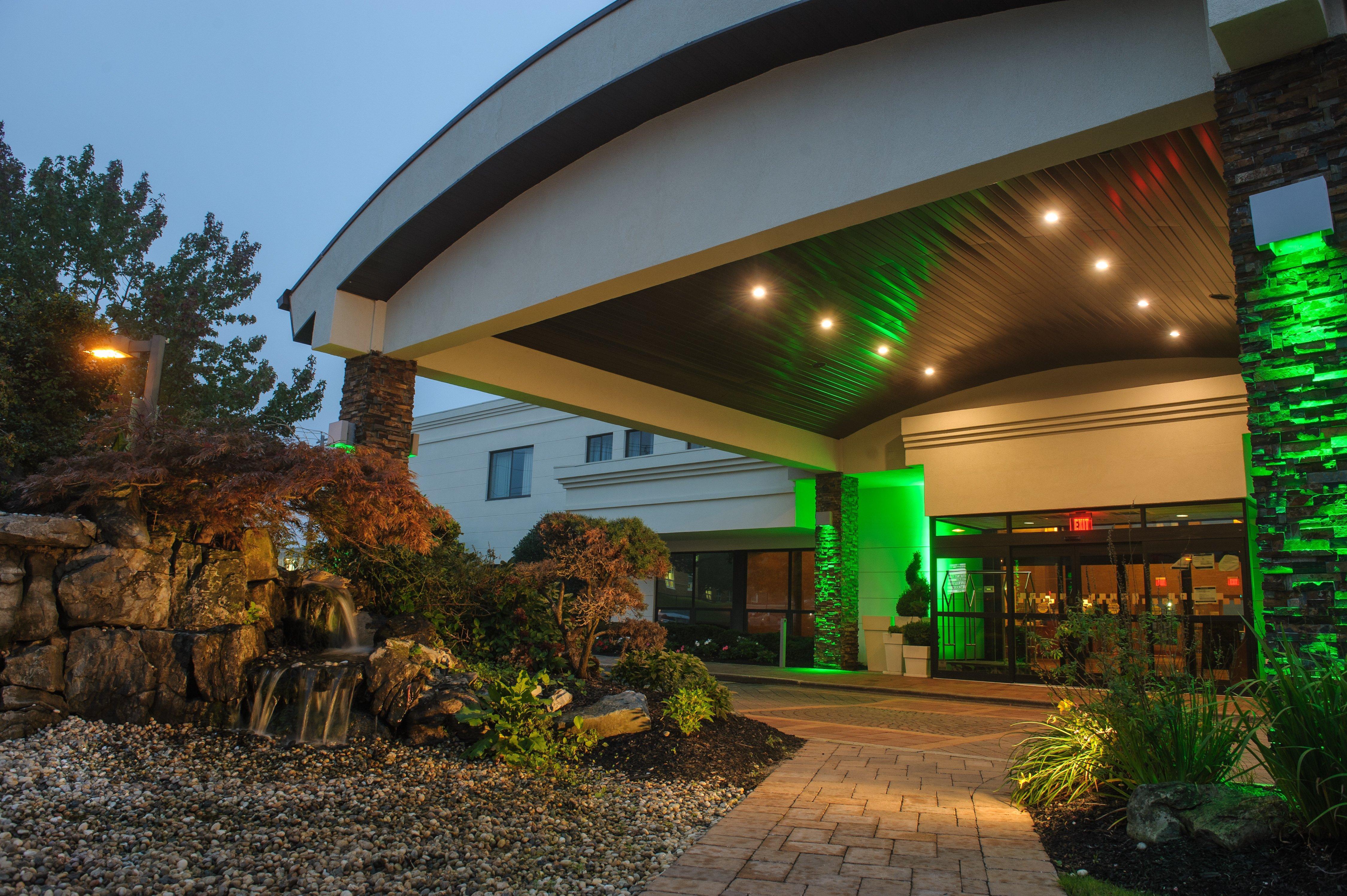 Holiday Inn Plainview-Long Island By Ihg Eksteriør bilde
