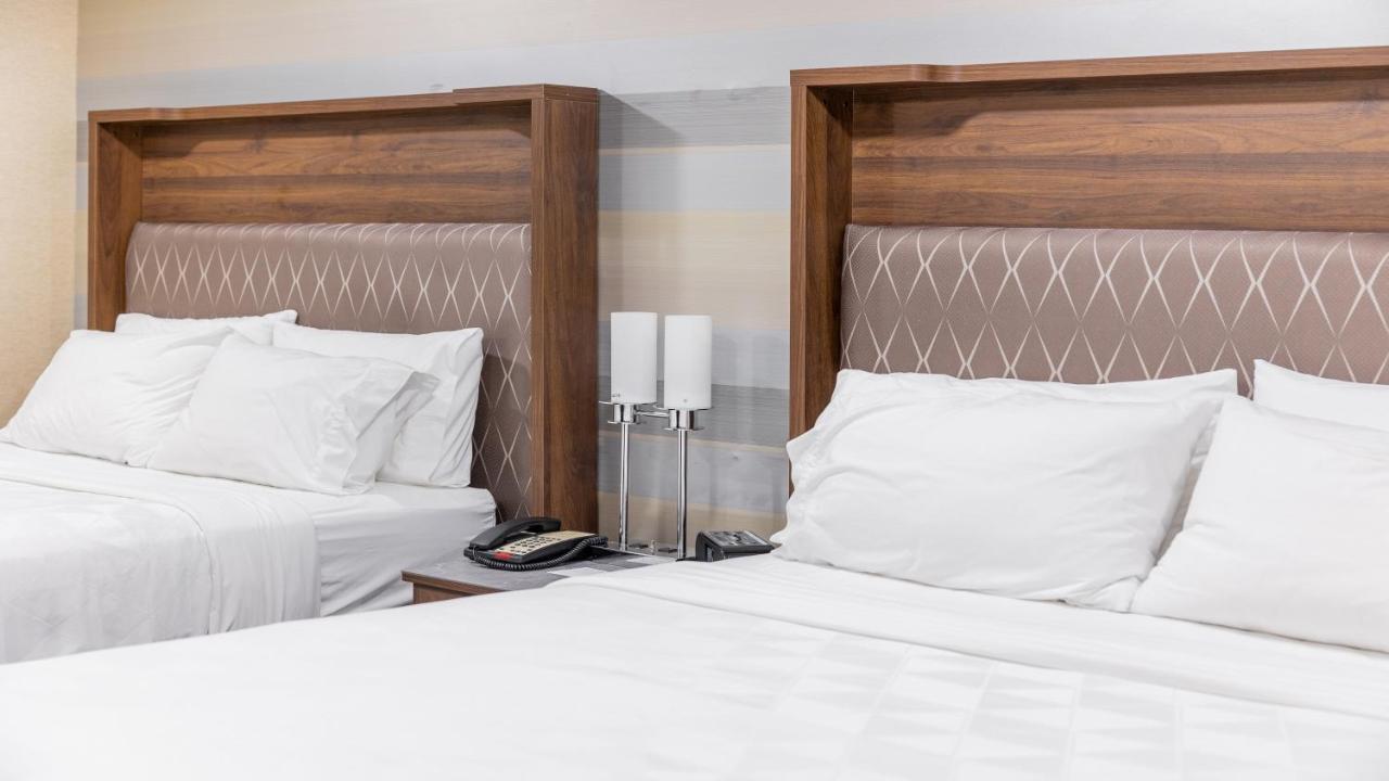 Holiday Inn Plainview-Long Island By Ihg Eksteriør bilde