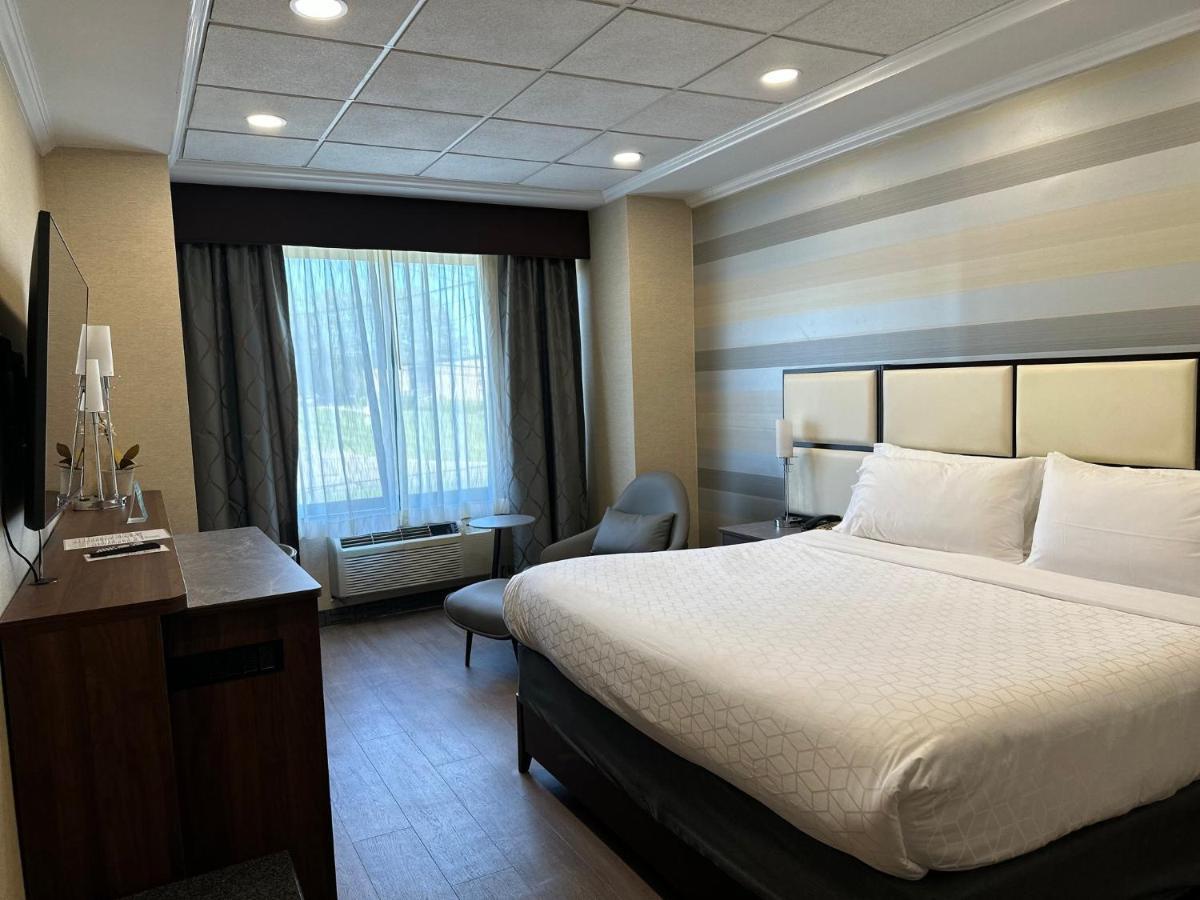 Holiday Inn Plainview-Long Island By Ihg Eksteriør bilde